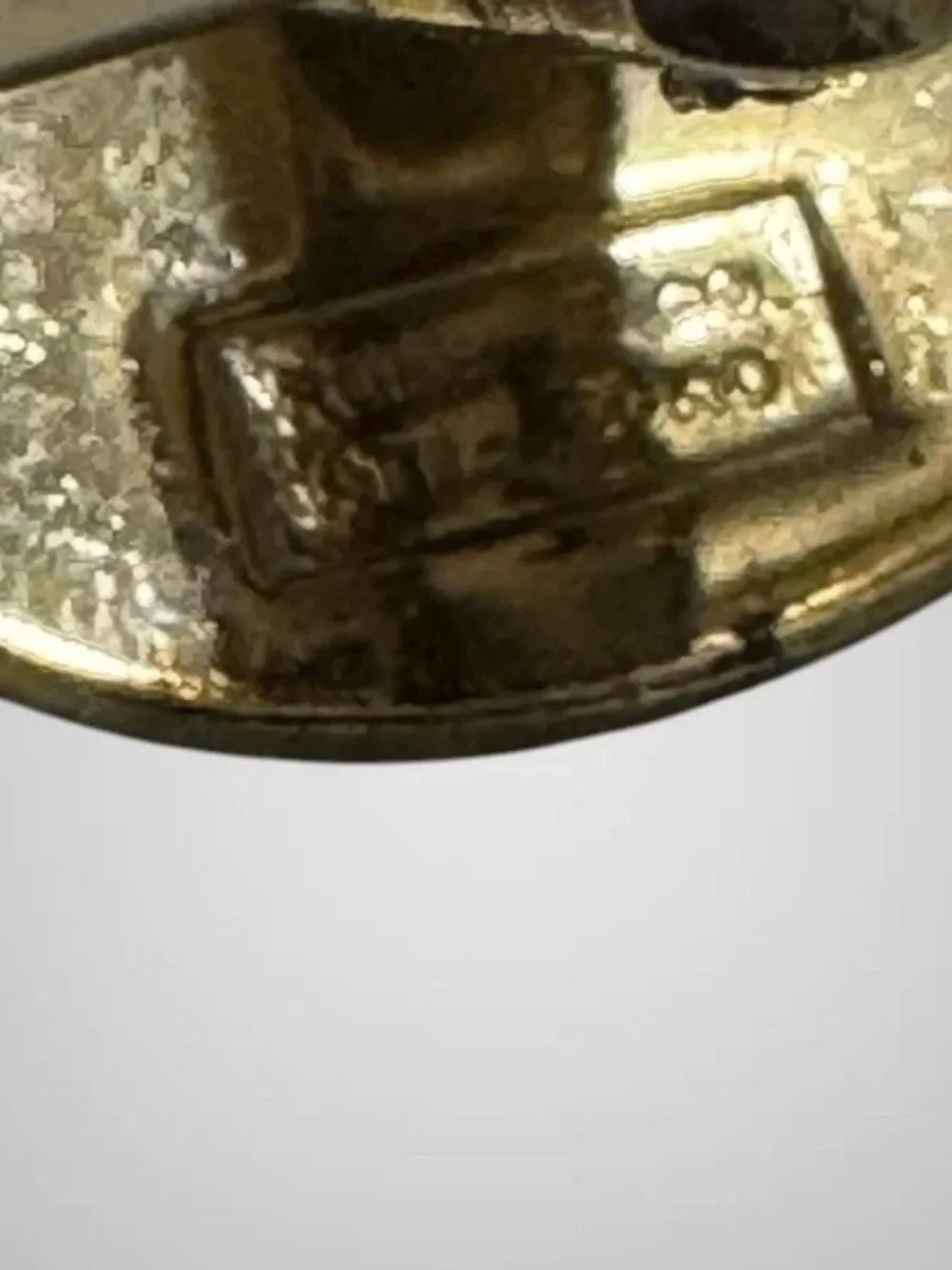 VINTAGE CUFF LINKS AND TIE CLIP